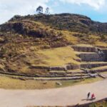 Panorámica del sitio inca de Tambomachay en Cusco
