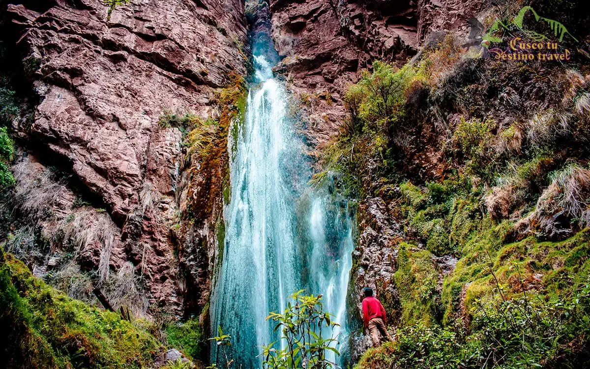 Tour Catarata de Perolniyoc 1 día