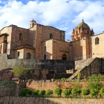 El Valle Sagrado con terrazas incas y paisajes impresionantes.