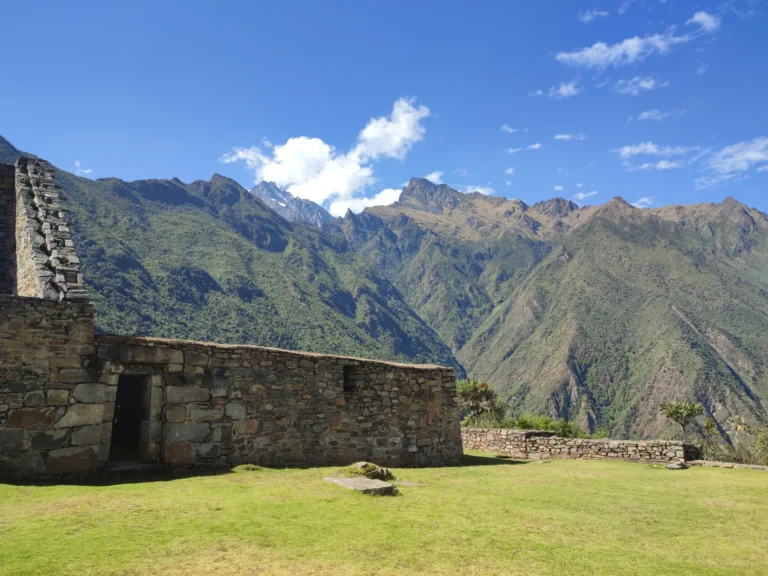 Choquequirao: cómo llegar, ruta del trek, entrada y teleférico (2026-2027)