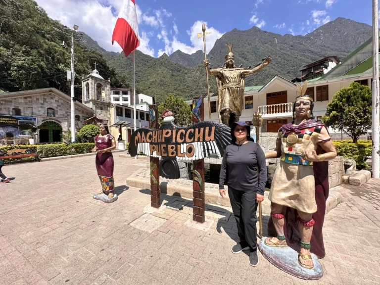 Qué hacer en Aguas Calientes mientras esperas tu entrada a Machu Picchu (2026 y 2027)
